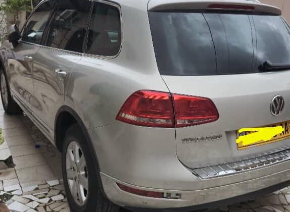 VOLKSWAGEN TOUAREG